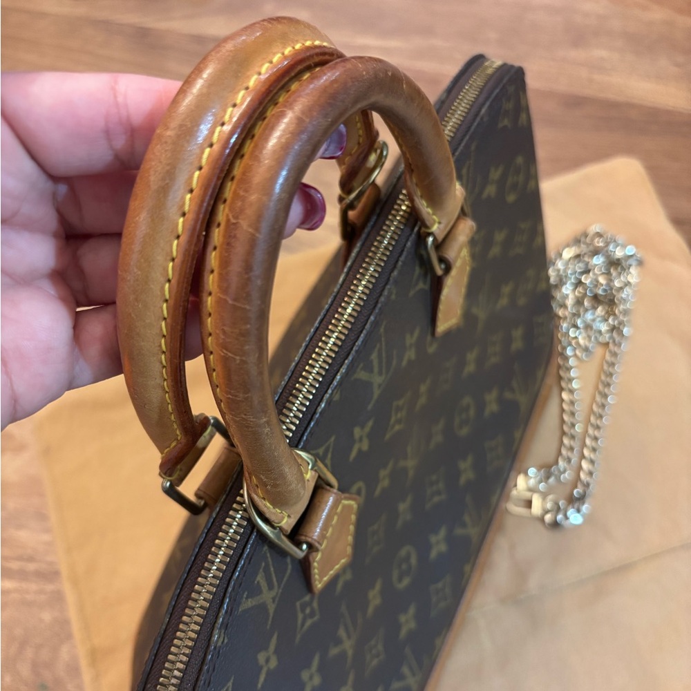 EUC Authentic Louis Vuitton Vintage Alma PM Handbag With Dustbag, Insert & Chain - Picture 2 of 11